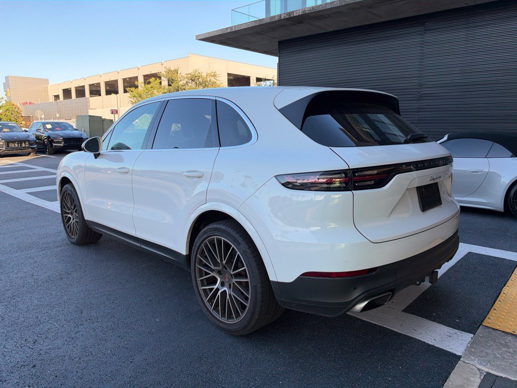 Certified 2023 Porsche Cayenne AWD/4WD image 3