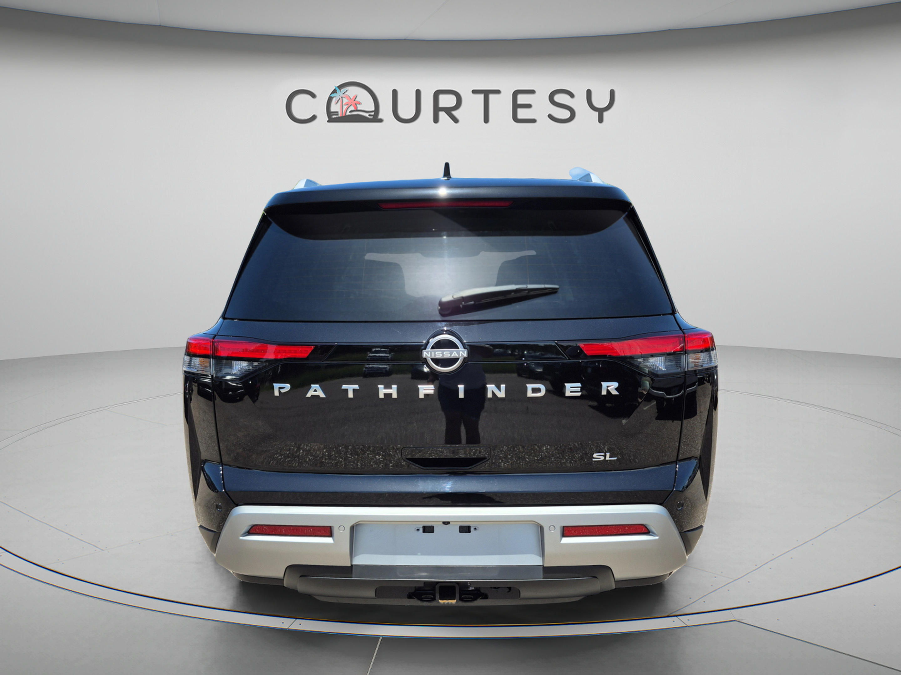 Certified 2025 Nissan Pathfinder SL FWD image 6