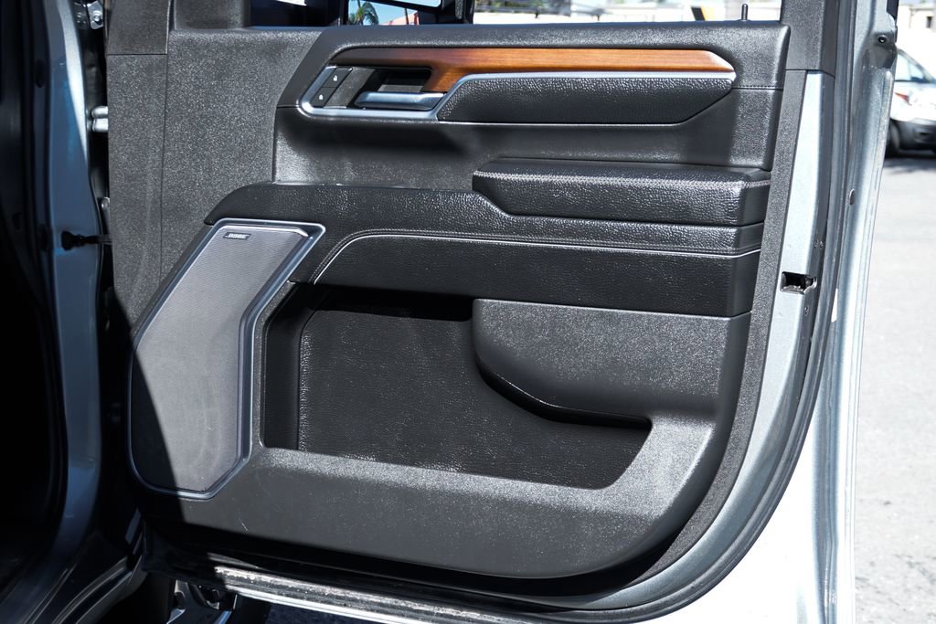 Used 2024 GMC Sierra 3500 Denali w/ Denali Reserve Package image 42