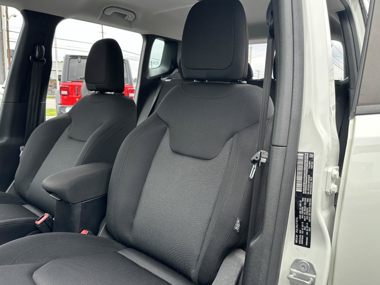 Used 2019 Jeep Renegade Sport AWD/4WD image 28
