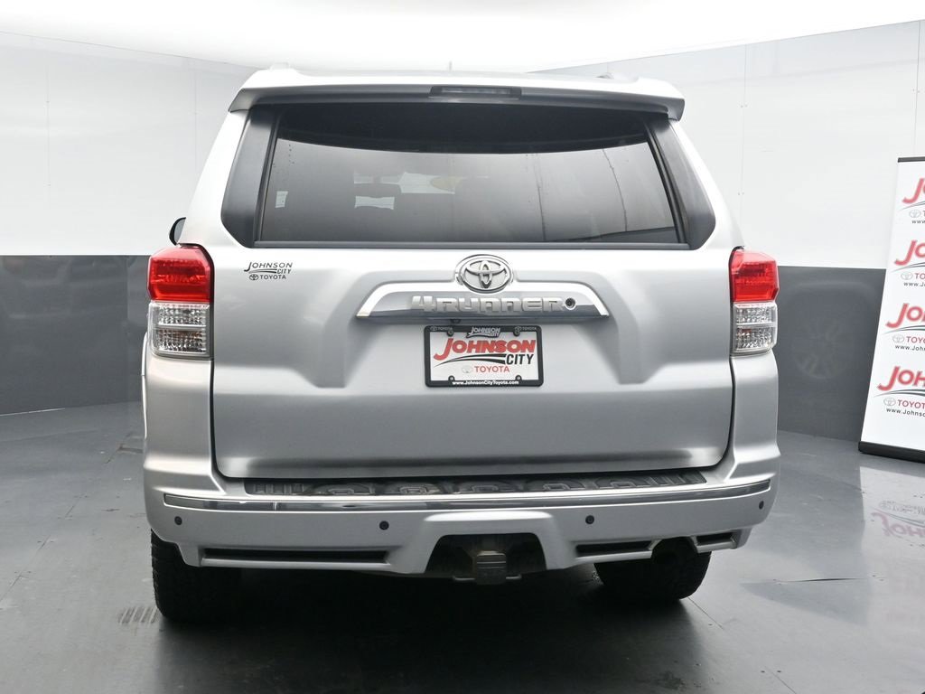 Used 2011 Toyota 4Runner SR5 w/ Convenience Pkg image 7