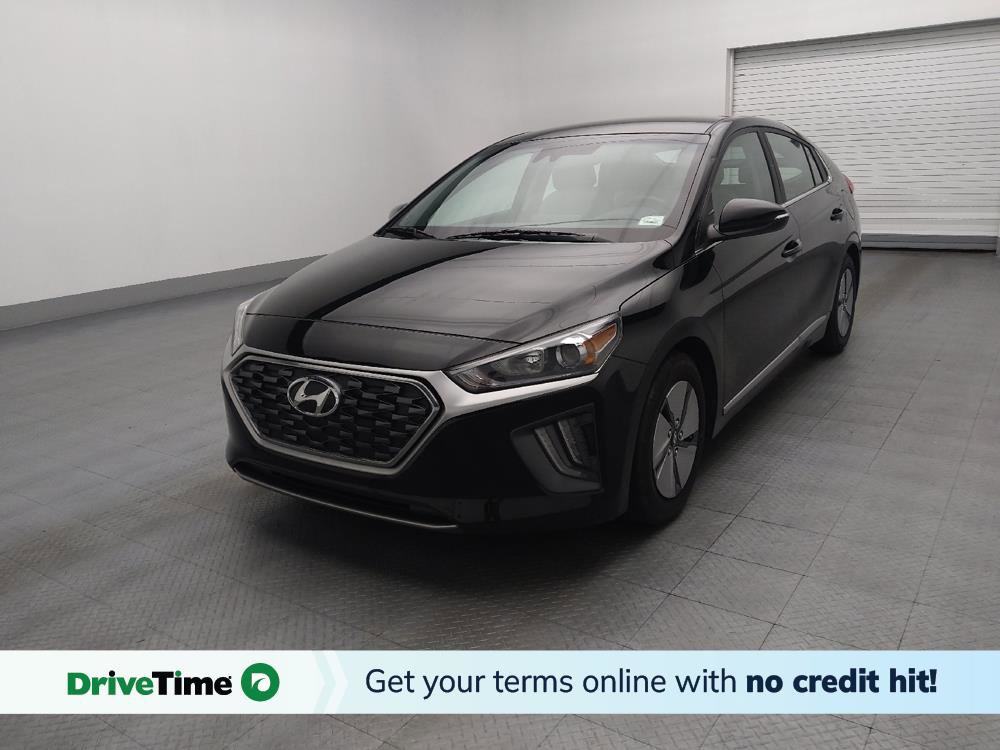 Used 2022 Hyundai Ioniq SE image 1