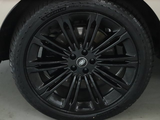 Certified 2025 Land Rover Range Rover Long Wheelbase Autobiography AWD/4WD image 41