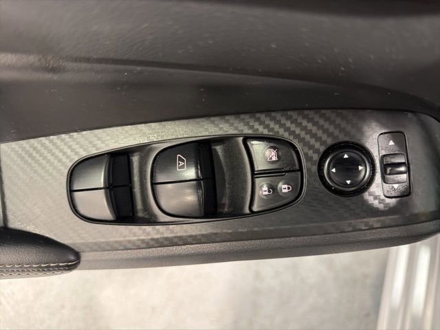 Used 2024 Nissan Altima 2.5 SV image 19