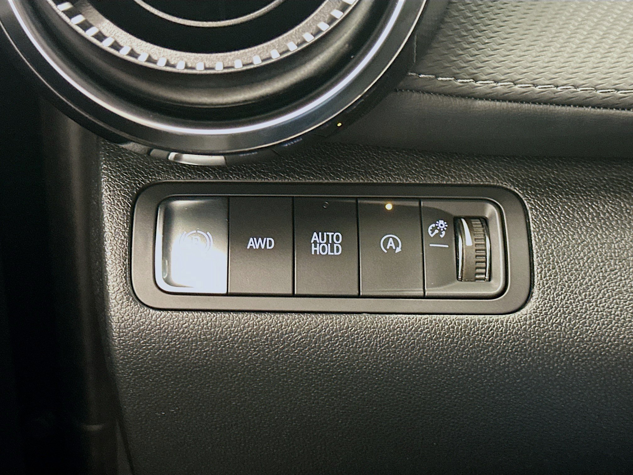 Used 2025 Chevrolet Equinox LT AWD/4WD image 17