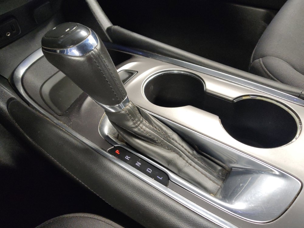 Used 2016 Chevrolet Malibu LT image 26