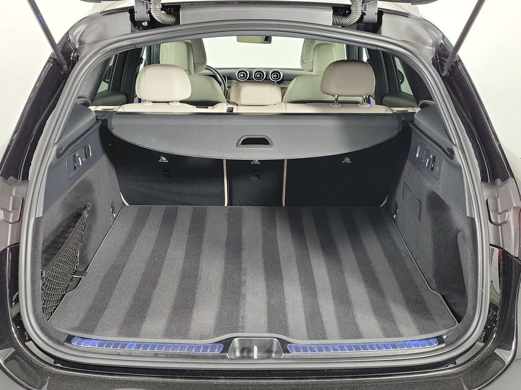 Used 2024 Mercedes-Benz GLC 300 4MATIC image 7