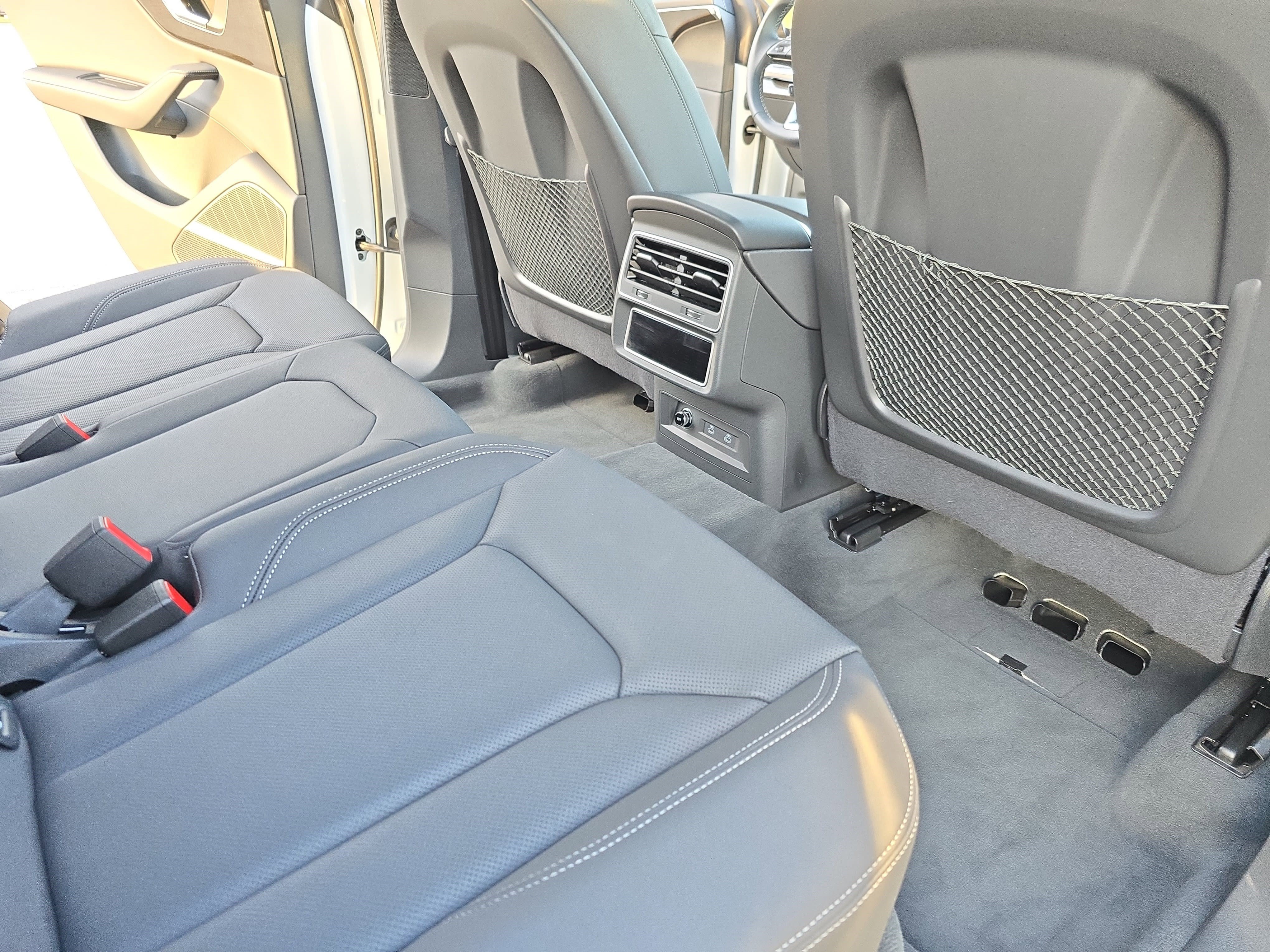 Certified 2025 Audi Q8 Premium Plus w/ Premium Plus Package image 11