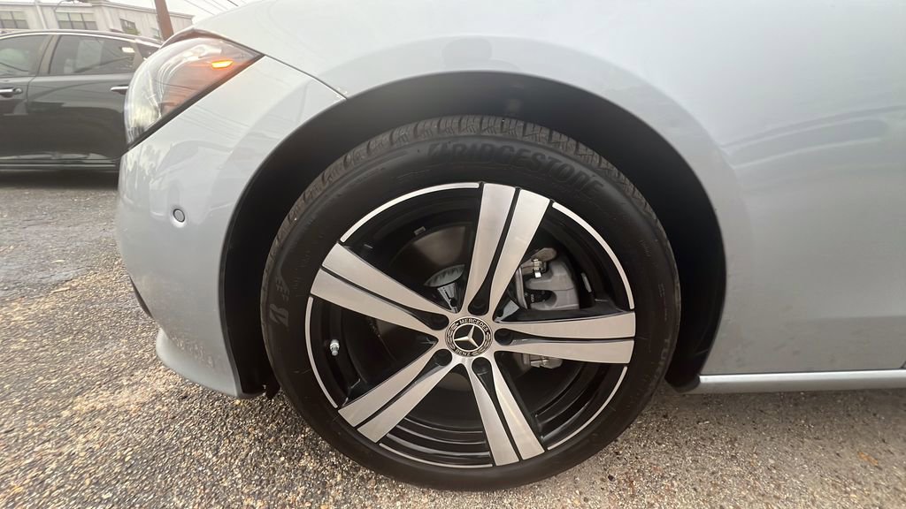 Used 2025 Mercedes-Benz C 300 Sedan image 16