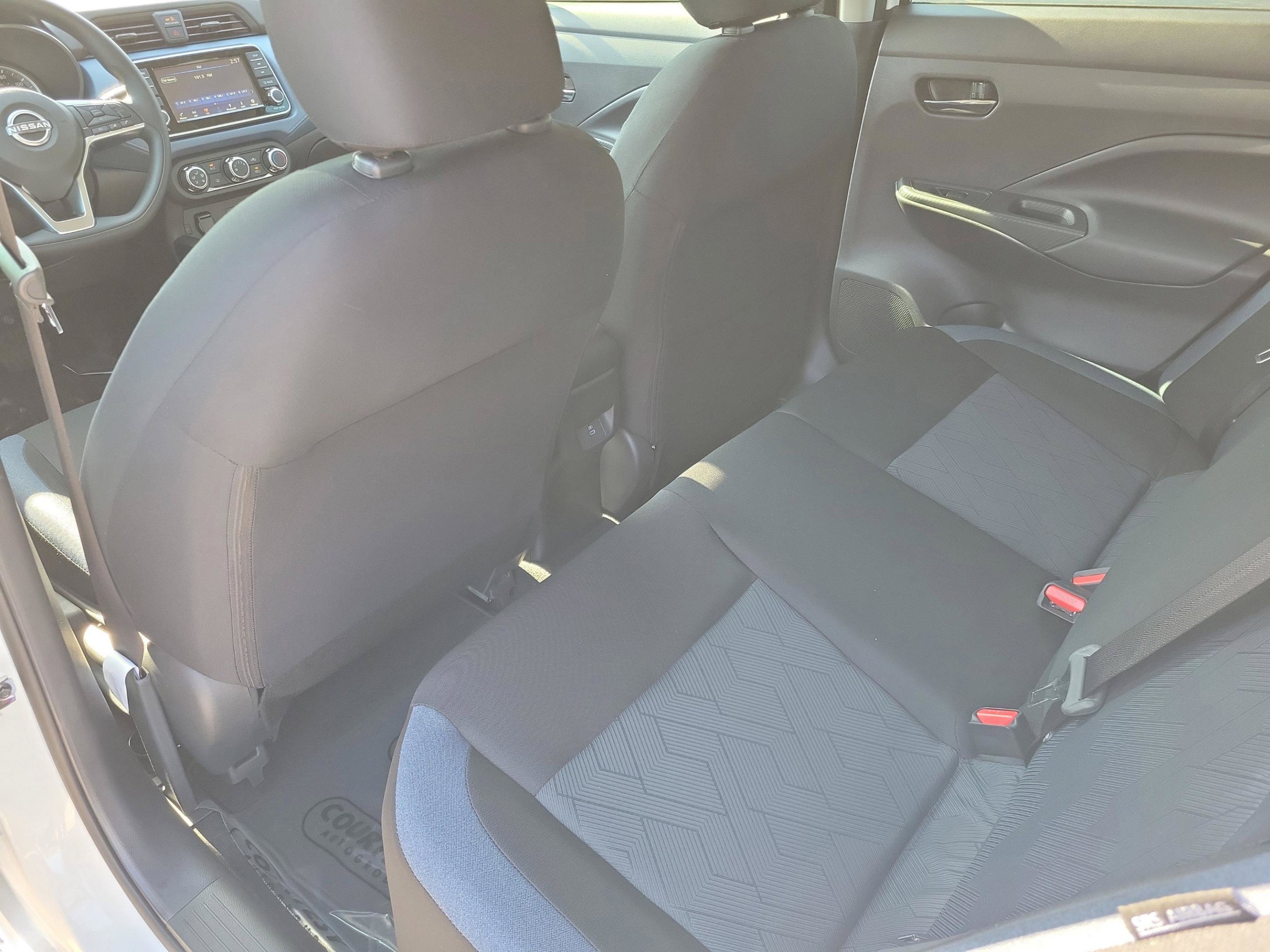 New 2025 Nissan Versa SV w/ Trunk Package FWD image 12