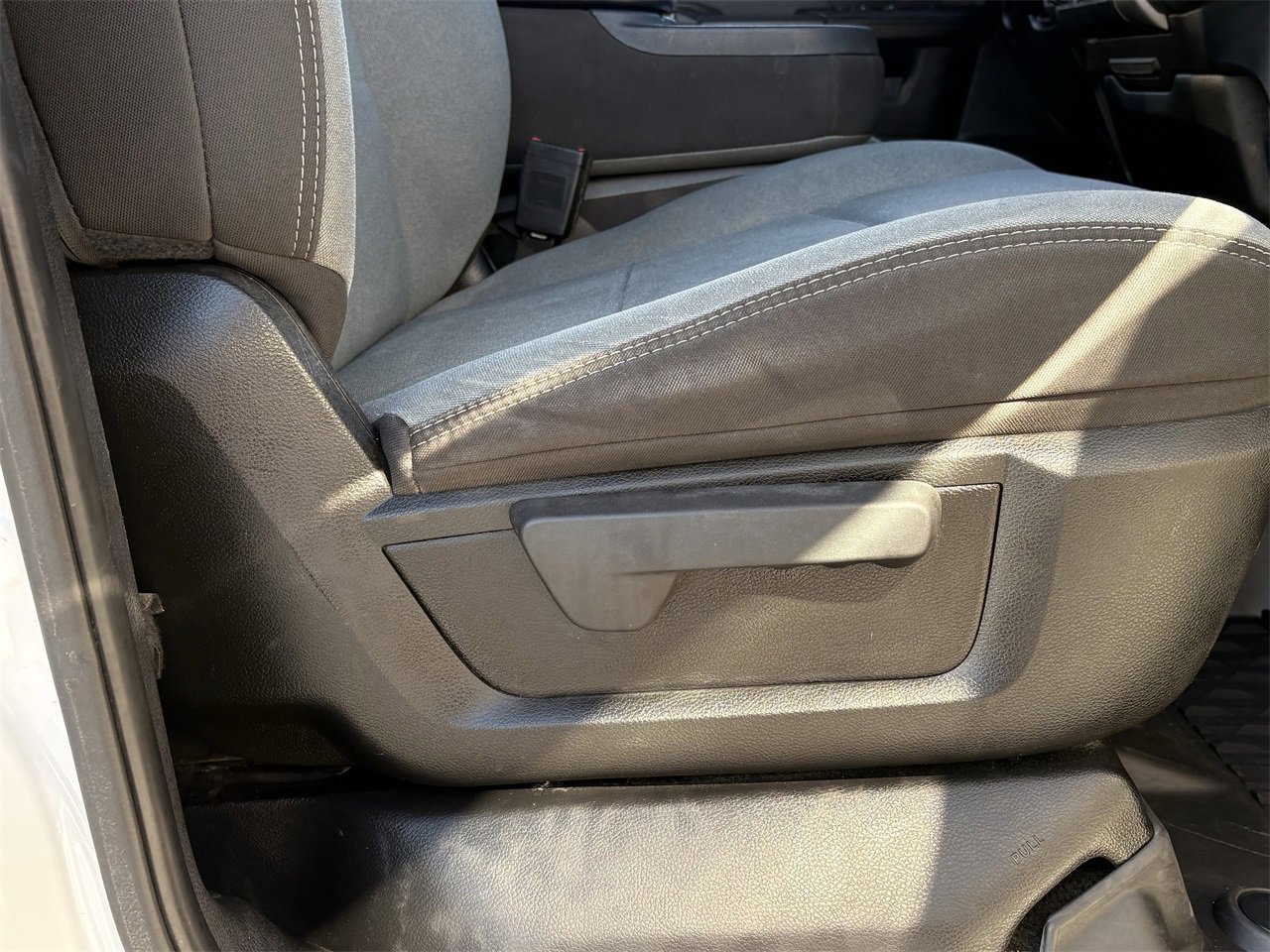 Used 2022 RAM 2500 Big Horn w/ Cold Weather Group image 30