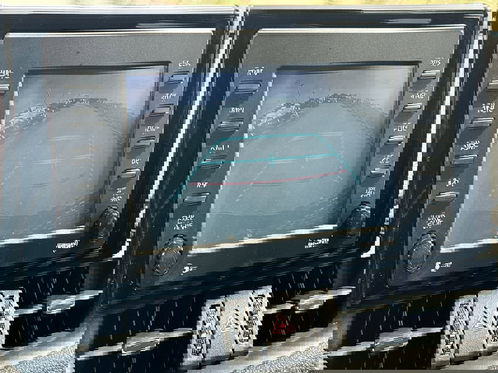 Used 2021 Toyota RAV4 XLE Premium image 17