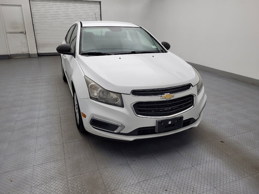 Used 2015 Chevrolet Cruze LS FWD image 14