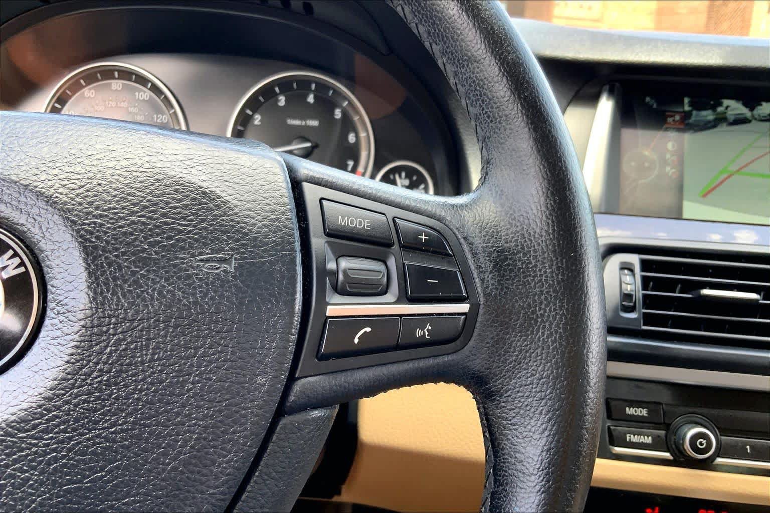 Used 2014 BMW 535i xDrive Sedan AWD/4WD image 25