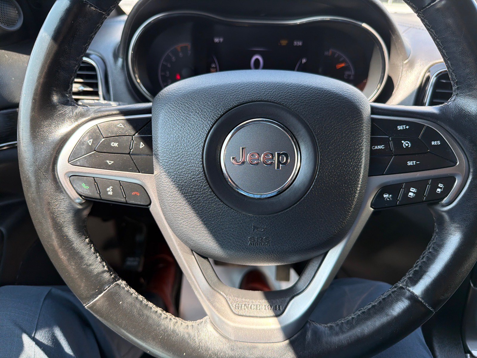 Used 2020 Jeep Grand Cherokee High Altitude AWD/4WD image 13