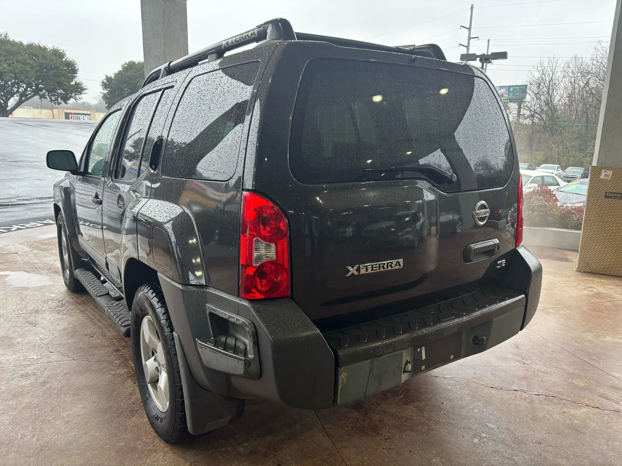 Used 2007 Nissan Xterra SE w/ Side & Curtain Airbag Pkg image 4