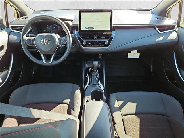 Used 2025 Toyota Corolla SE image 18