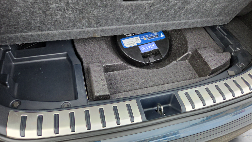 Used 2015 Lexus NX 300h AWD w/ Luxury Package image 35