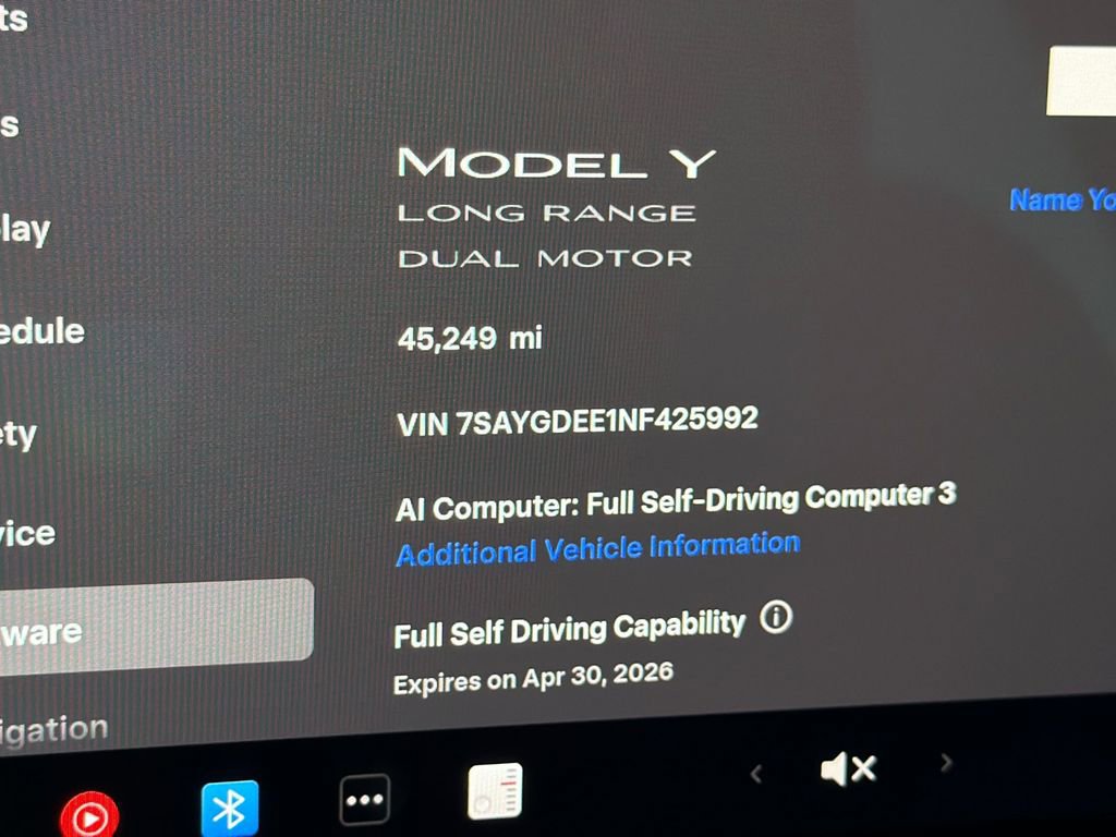 Used 2022 Tesla Model Y Long Range image 27