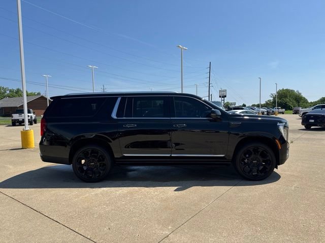 Used 2026 GMC Yukon XL Denali w/ Denali Reserve Package AWD/4WD image 8