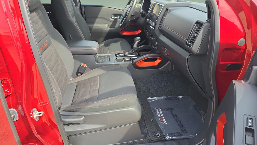 Used 2023 Nissan Frontier PRO-4X w/ Pro Convenience Package AWD/4WD image 14