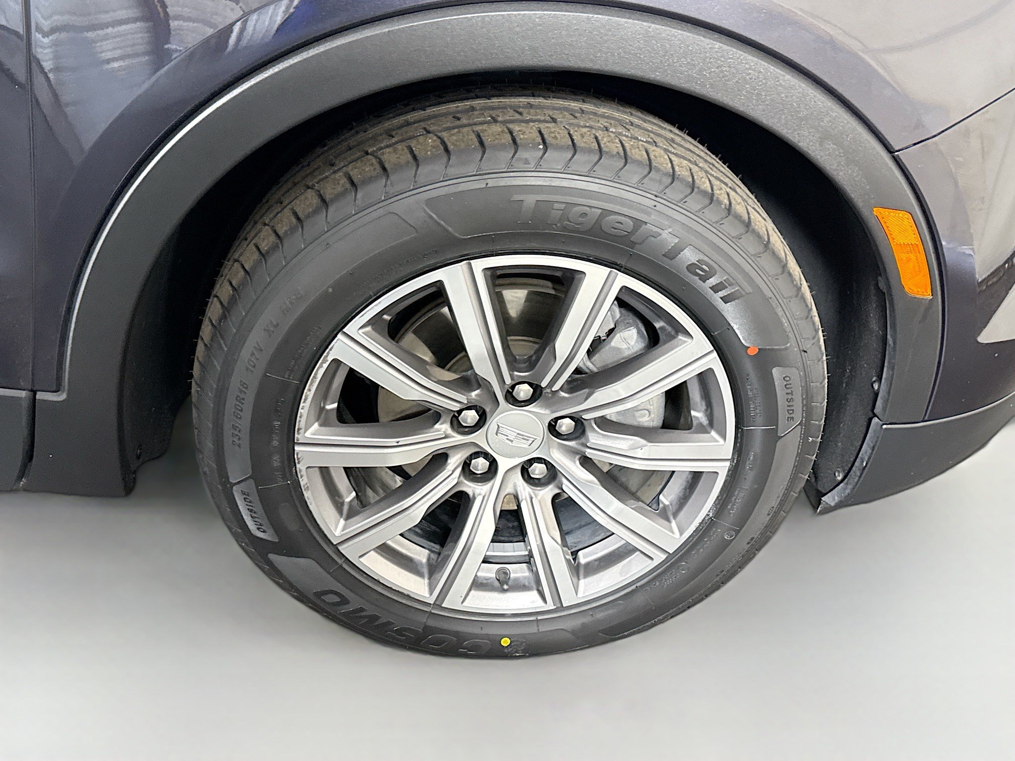 Used 2023 Cadillac XT4 Sport FWD image 32