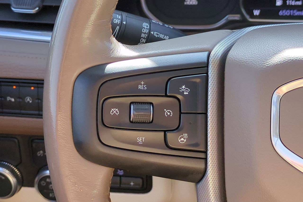 Used 2021 GMC Yukon Denali w/ Denali Premium Package RWD image 20
