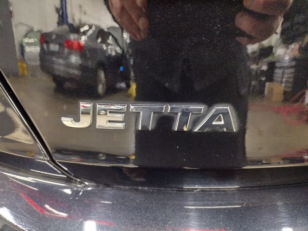 Used 2021 Volkswagen Jetta R-Line image 17