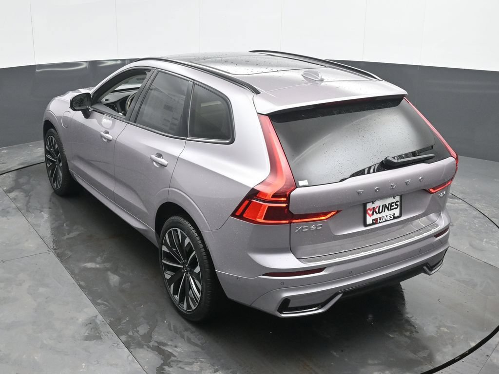 New 2026 Volvo XC60 T8 Ultra w/ Protection Package Premier AWD/4WD image 36