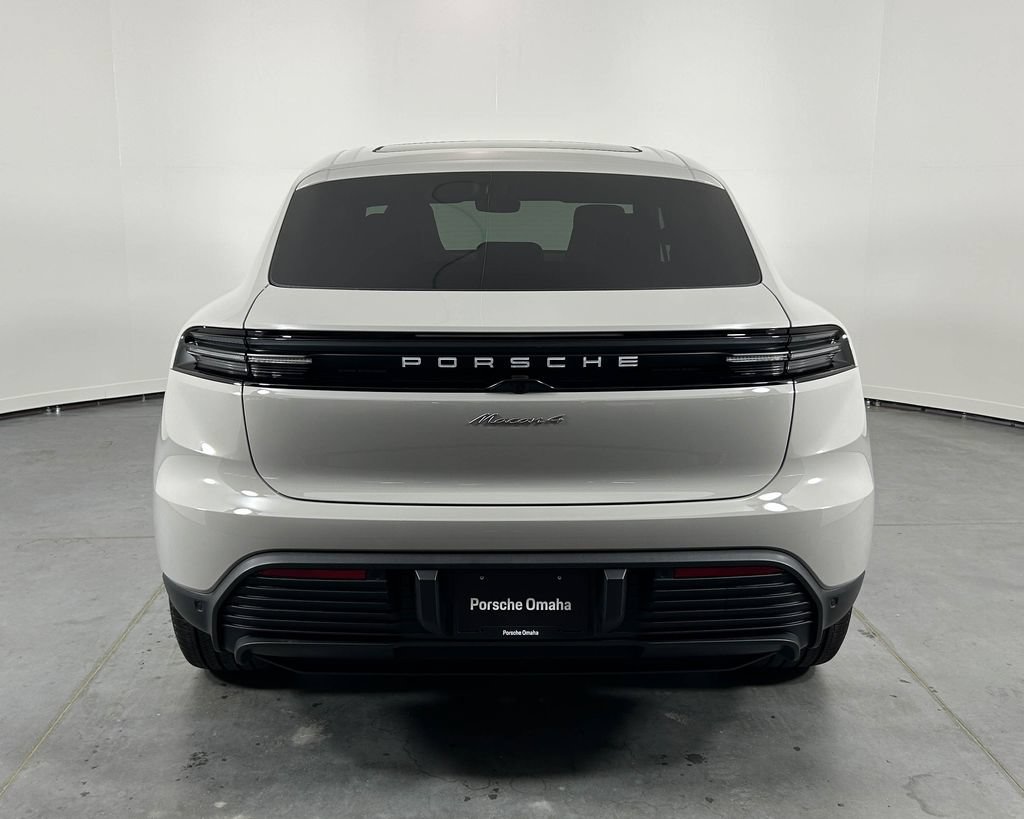 New 2026 Porsche Macan 4 Electric AWD/4WD image 6