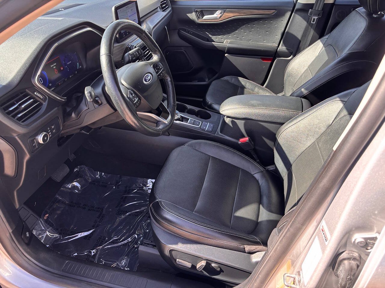 Used 2020 Ford Escape Titanium AWD/4WD image 10