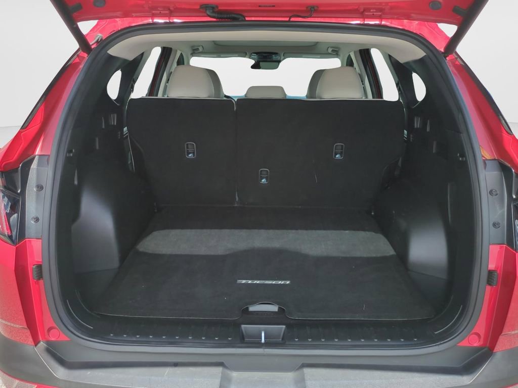 Used 2023 Hyundai Tucson Limited FWD image 12