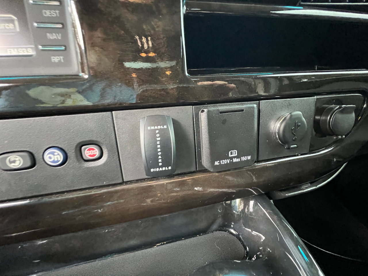 Used 2018 GMC Savana 3500 image 40