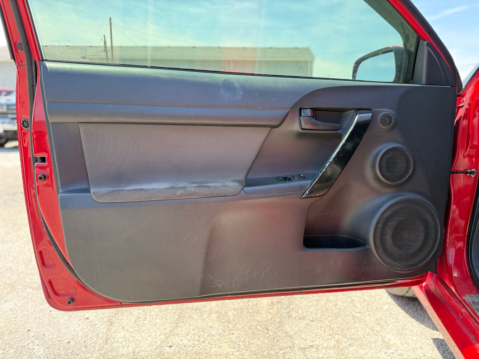 Used 2015 Scion tC image 5