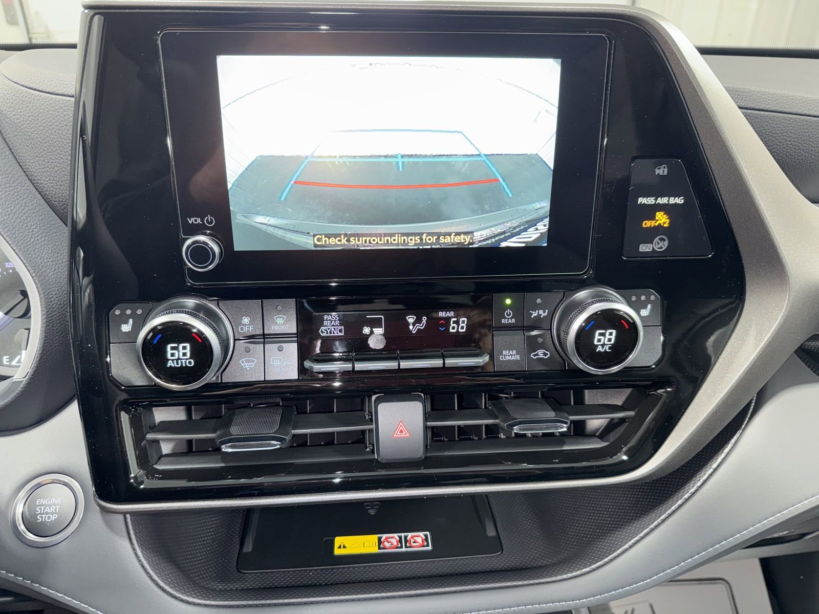 New 2026 Toyota Highlander XLE image 26