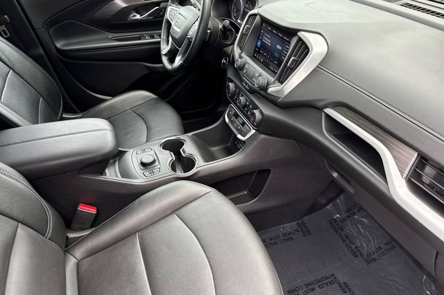 Used 2024 GMC Terrain SLT image 19