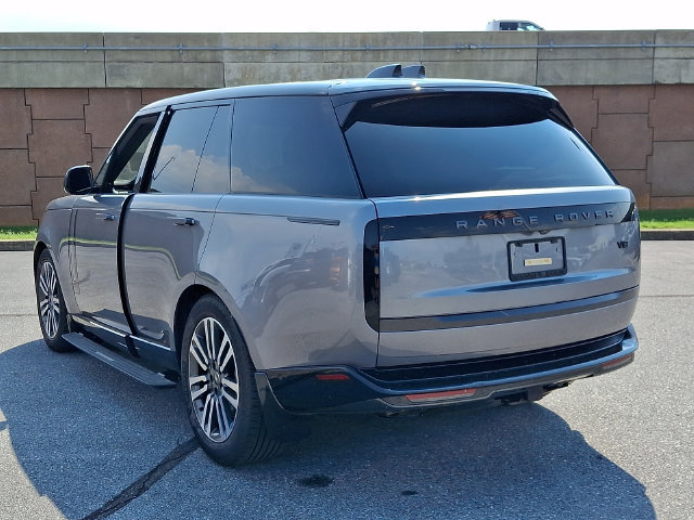 Used 2024 Land Rover Range Rover SE AWD/4WD image 5