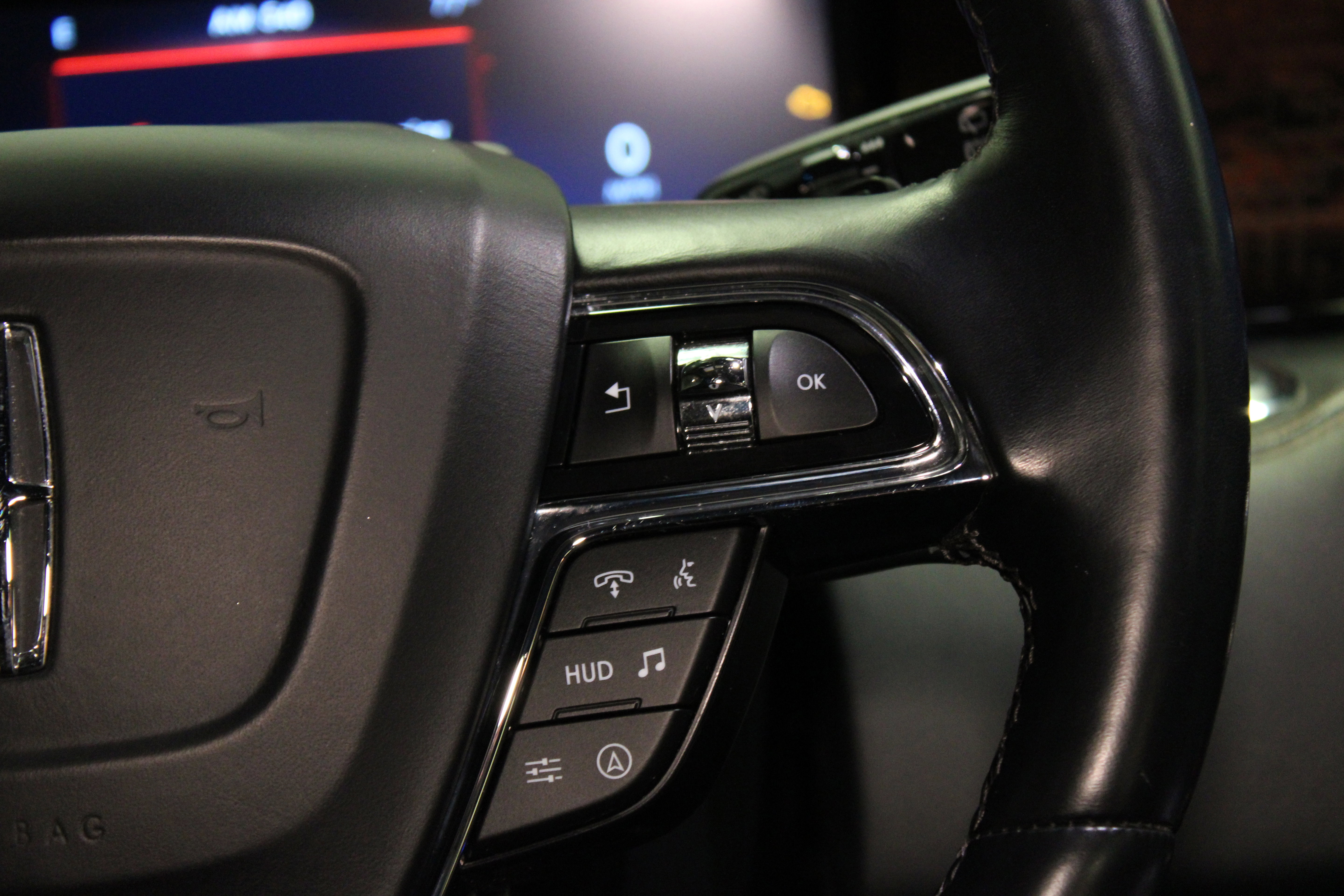 Used 2023 Lincoln Navigator L Black Label AWD/4WD image 28