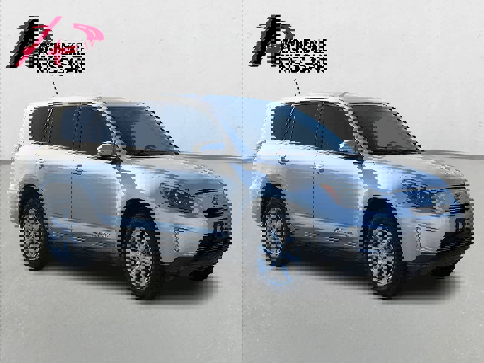 Used 2014 Toyota RAV4 EV FWD image 9