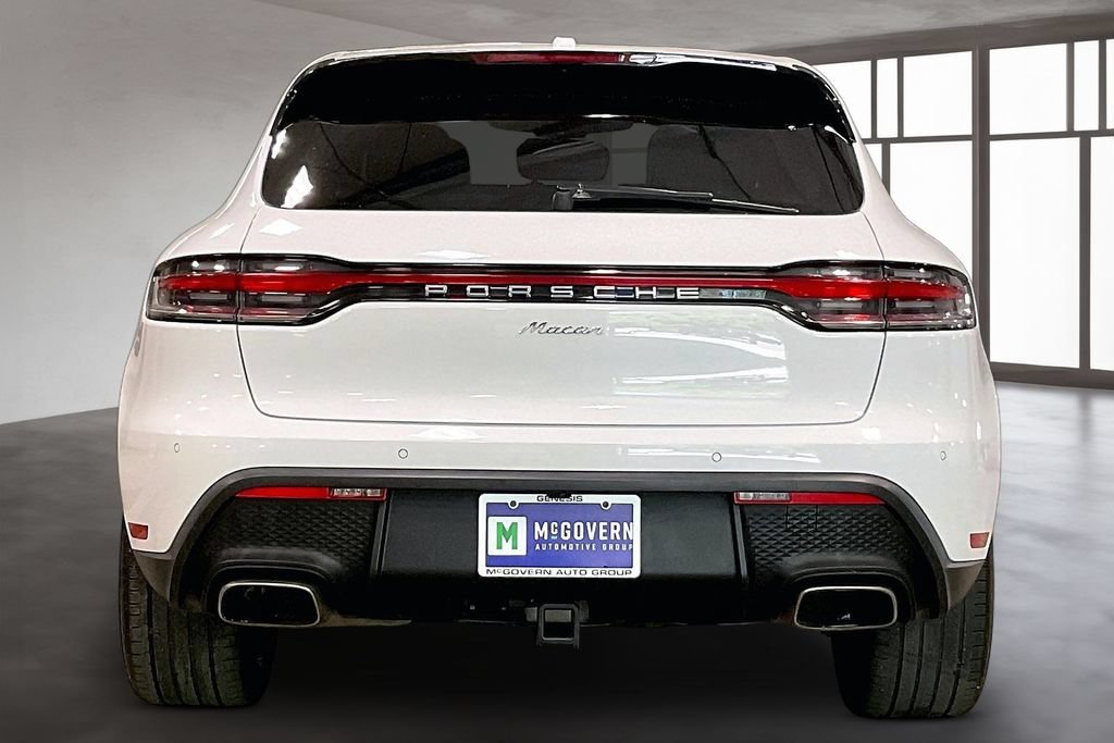 Used 2023 Porsche Macan AWD/4WD image 5
