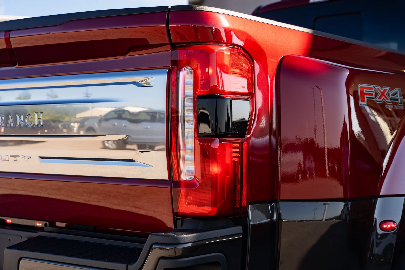 Used 2025 Ford F450 King Ranch w/ FX4 Off-Road Package AWD/4WD image 14
