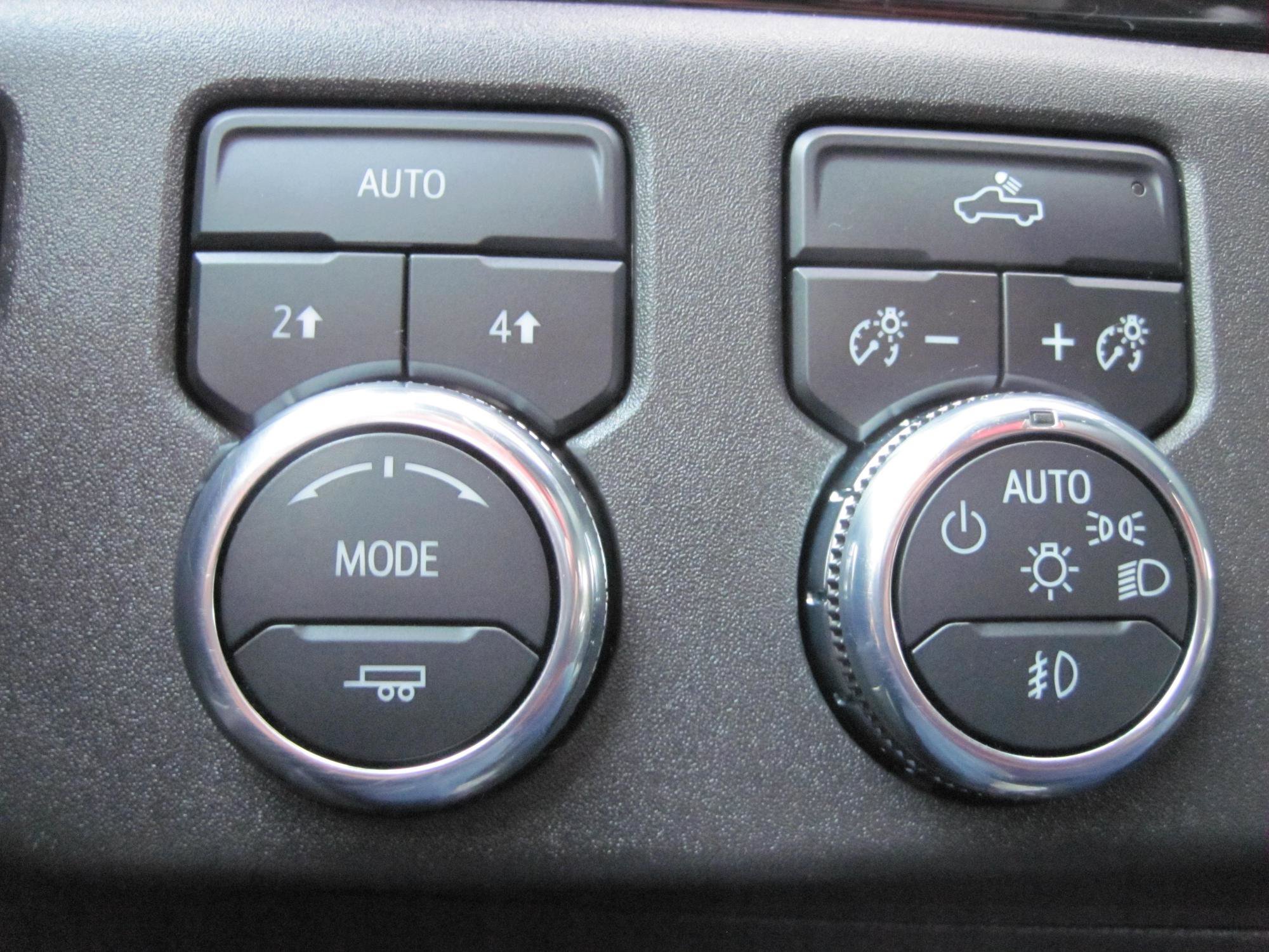 Used 2023 GMC Sierra 1500 Elevation image 18