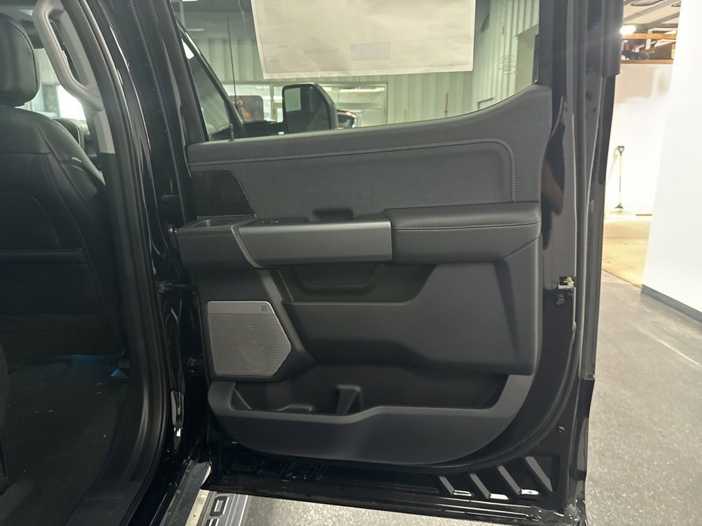 New 2026 Ford F250 4x4 Crew Cab Super Duty image 34