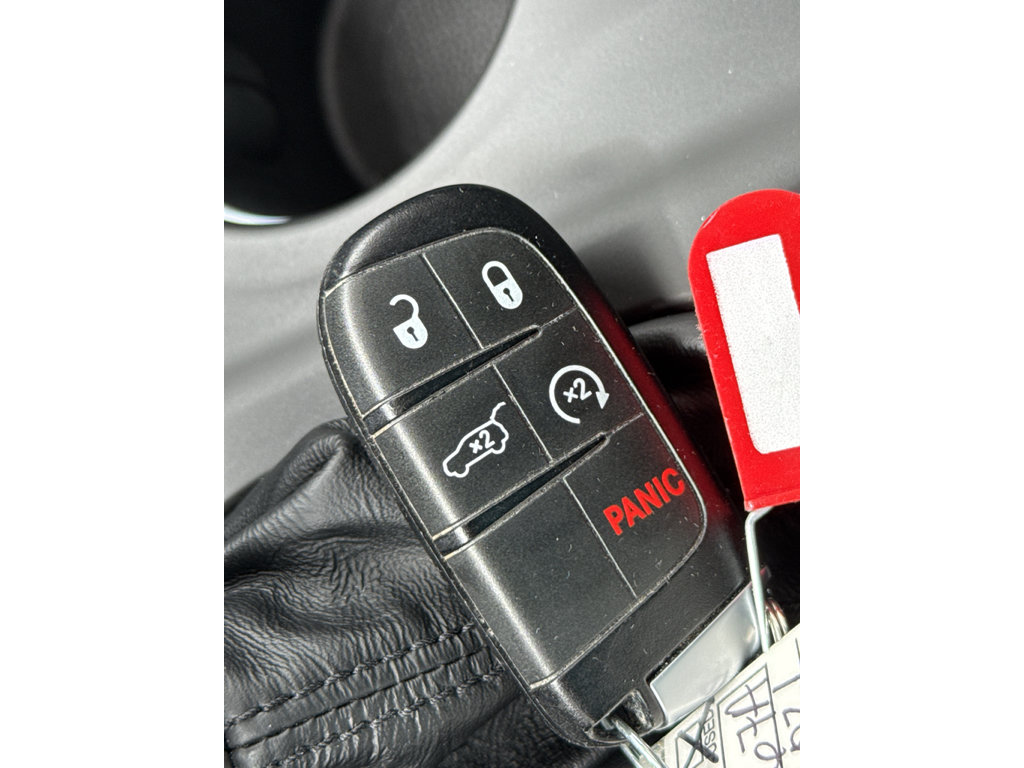 Used 2021 Dodge Durango R/T w/ Tow 'N Go Package AWD/4WD image 40