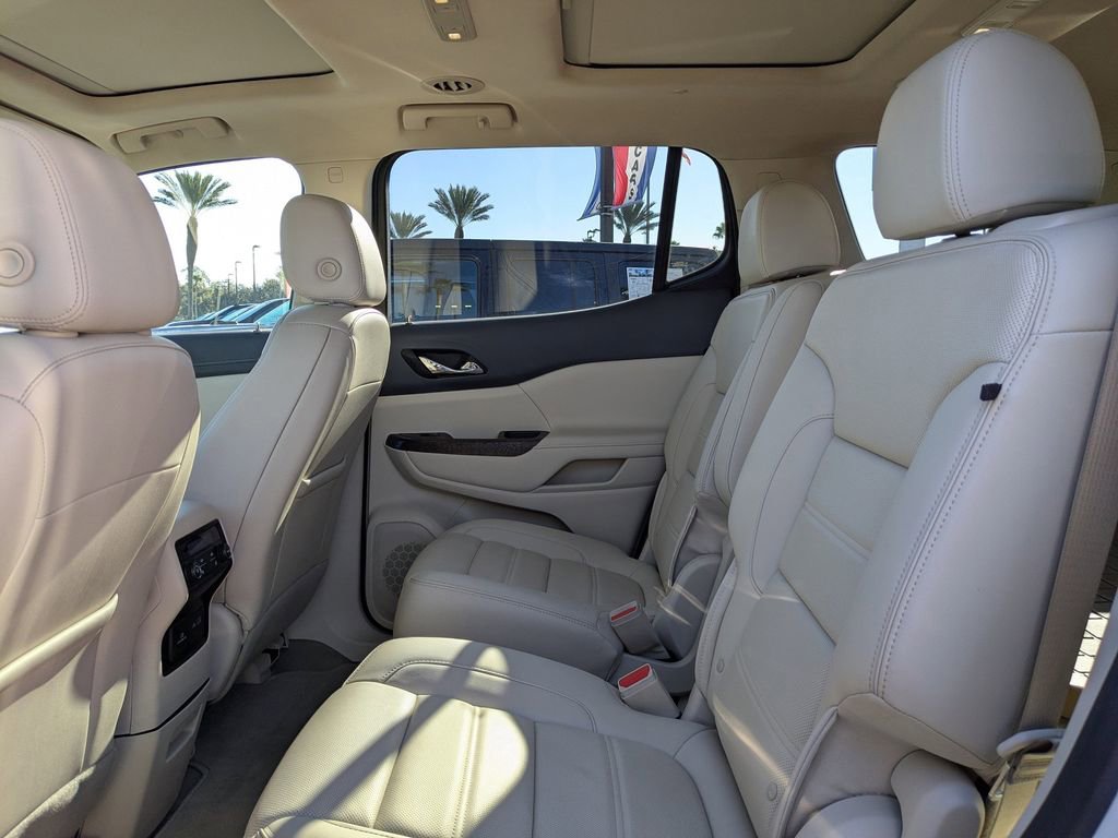 Used 2022 GMC Acadia Denali w/ Denali Ultimate Package image 15