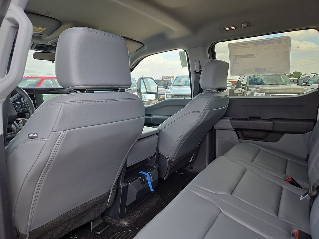 New 2026 Ford F350 XL w/ XL Chrome Package AWD/4WD image 17