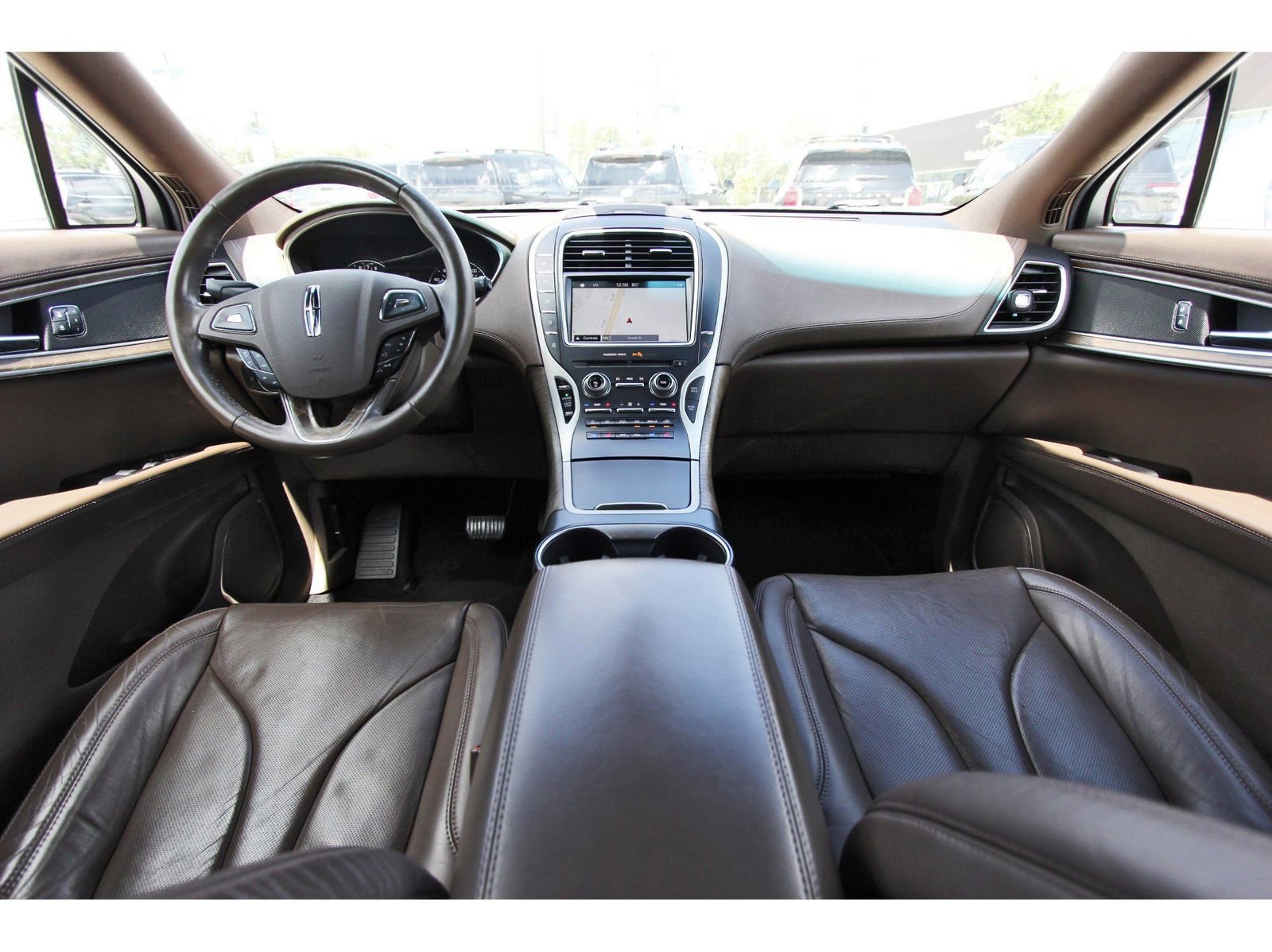 Used 2017 Lincoln MKX Reserve w/ Lincoln MKX Climate Package image 10