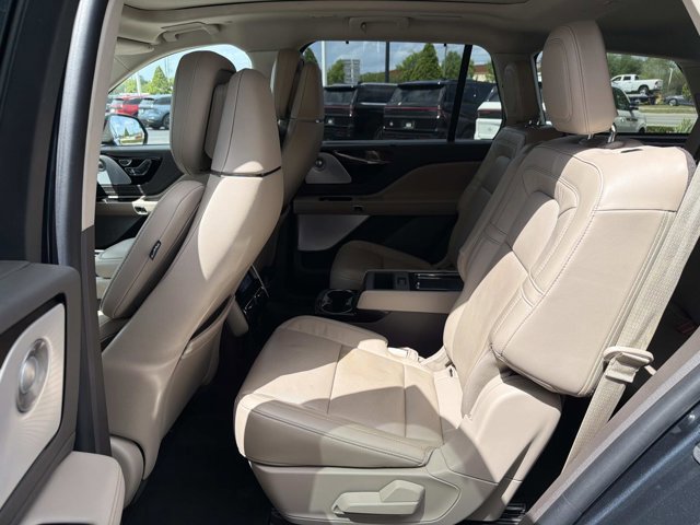 Certified 2022 Lincoln Aviator Reserve w/ Equipment Group 201A image 18