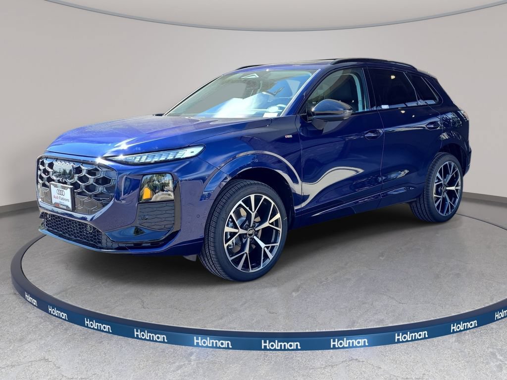 New 2026 Audi Q3 quattro 2.0T AWD/4WD image 1