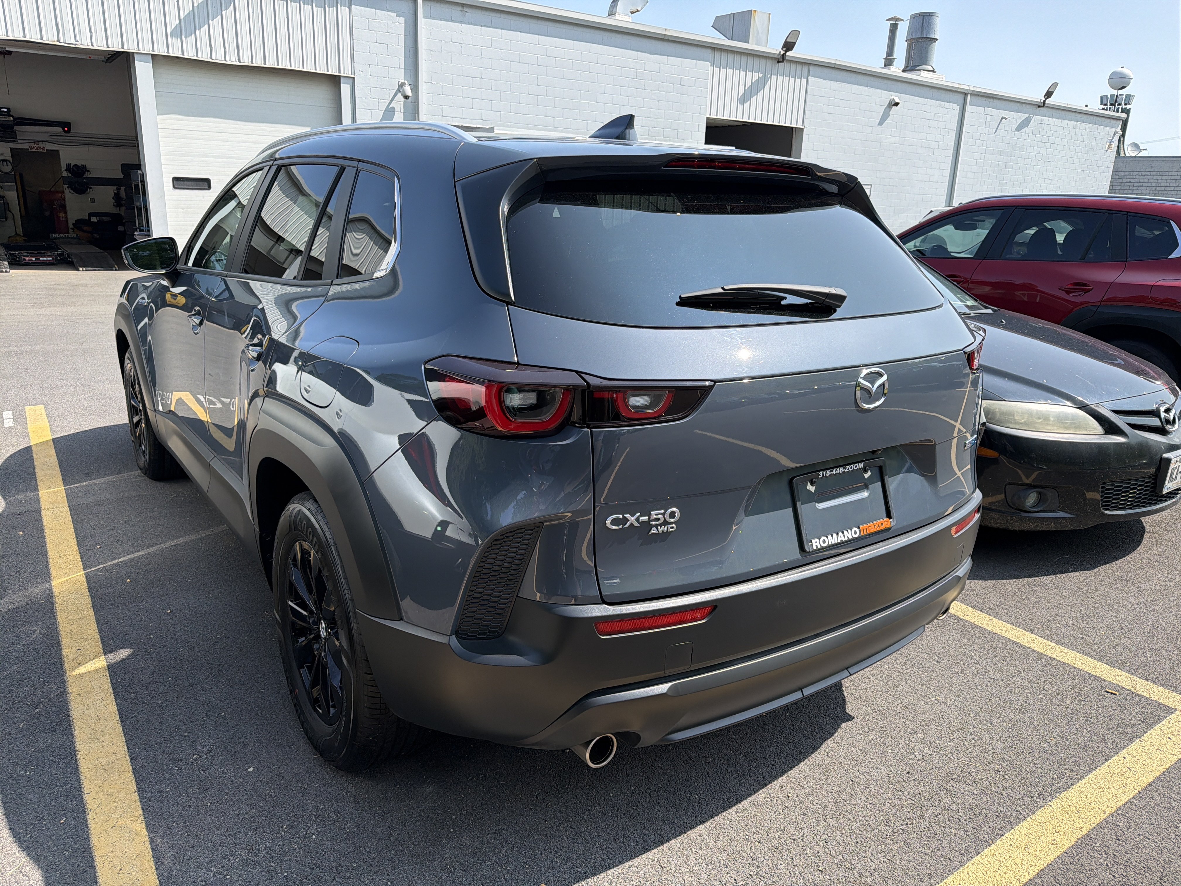 Used 2025 MAZDA CX-50 2.5 Hybrid w/ Preferred Pkg AWD/4WD image 5